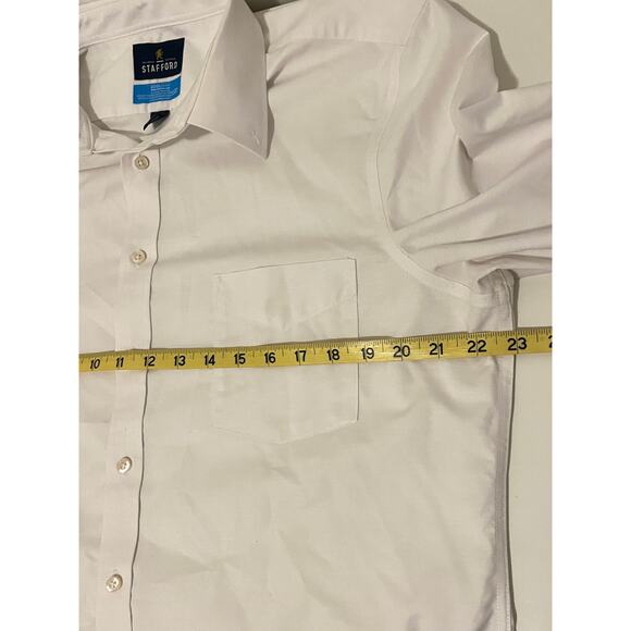 Stafford Slim Fit Coolmax Oxford Button Down - Picture 4 of 6